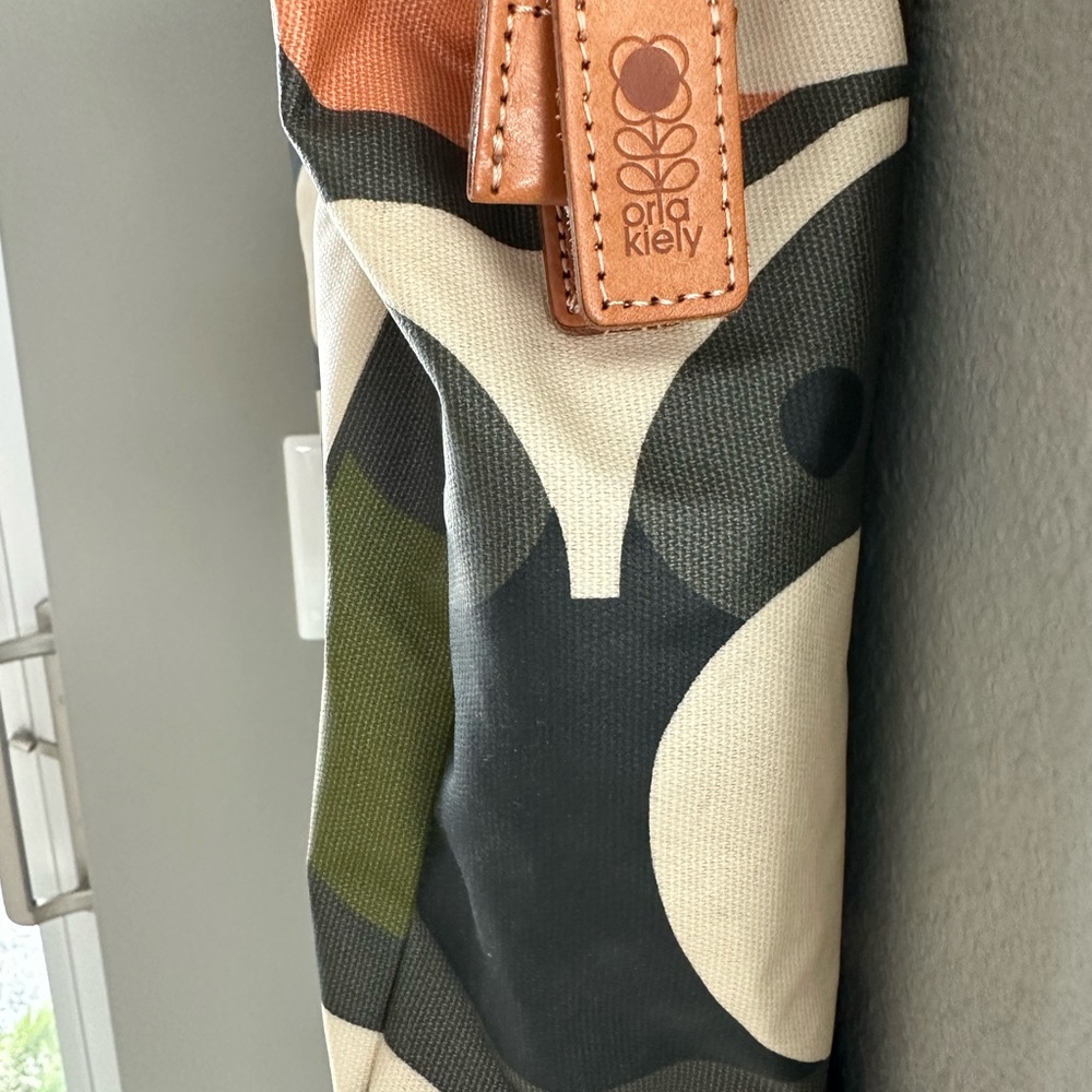 Orla Kiely Multicolor Retro Owl Print Shoulder Bag - Black Handles - Picture 3 of 10